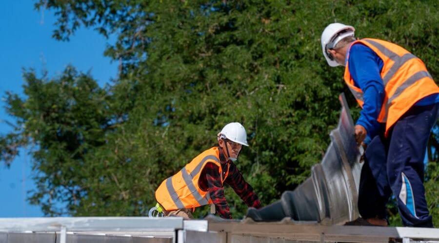 Expert Emergency Roof Repairs services in Elrosa, MN